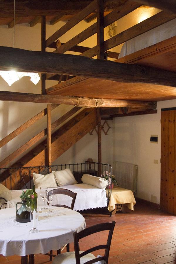 Agriturismo Santa Caterina Castelnuovo di Val di Cecina Δωμάτιο φωτογραφία